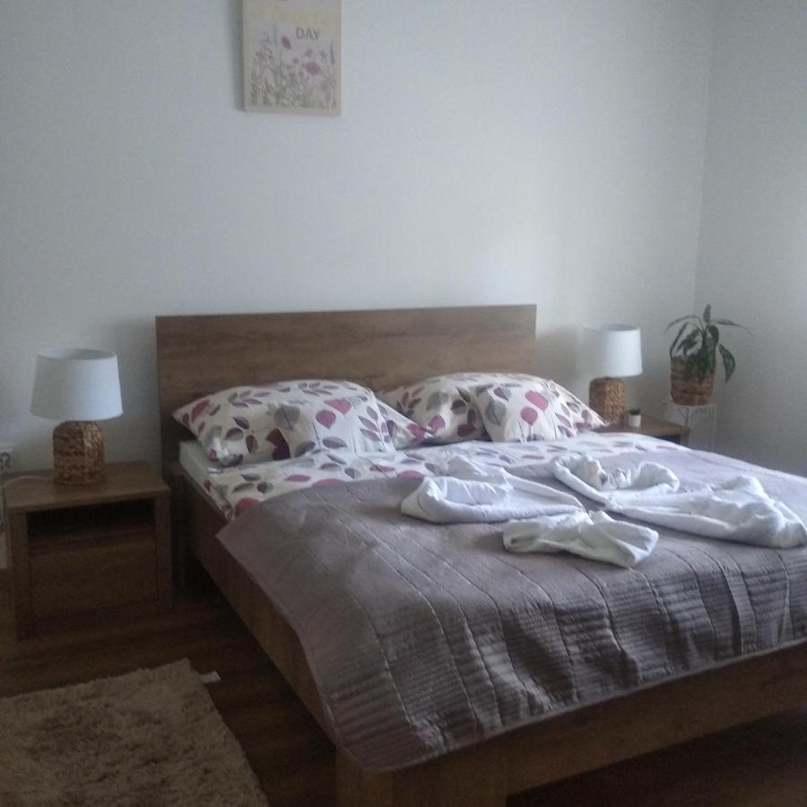 Kaptarko Apartmanhaz Demjén Екстериор снимка
