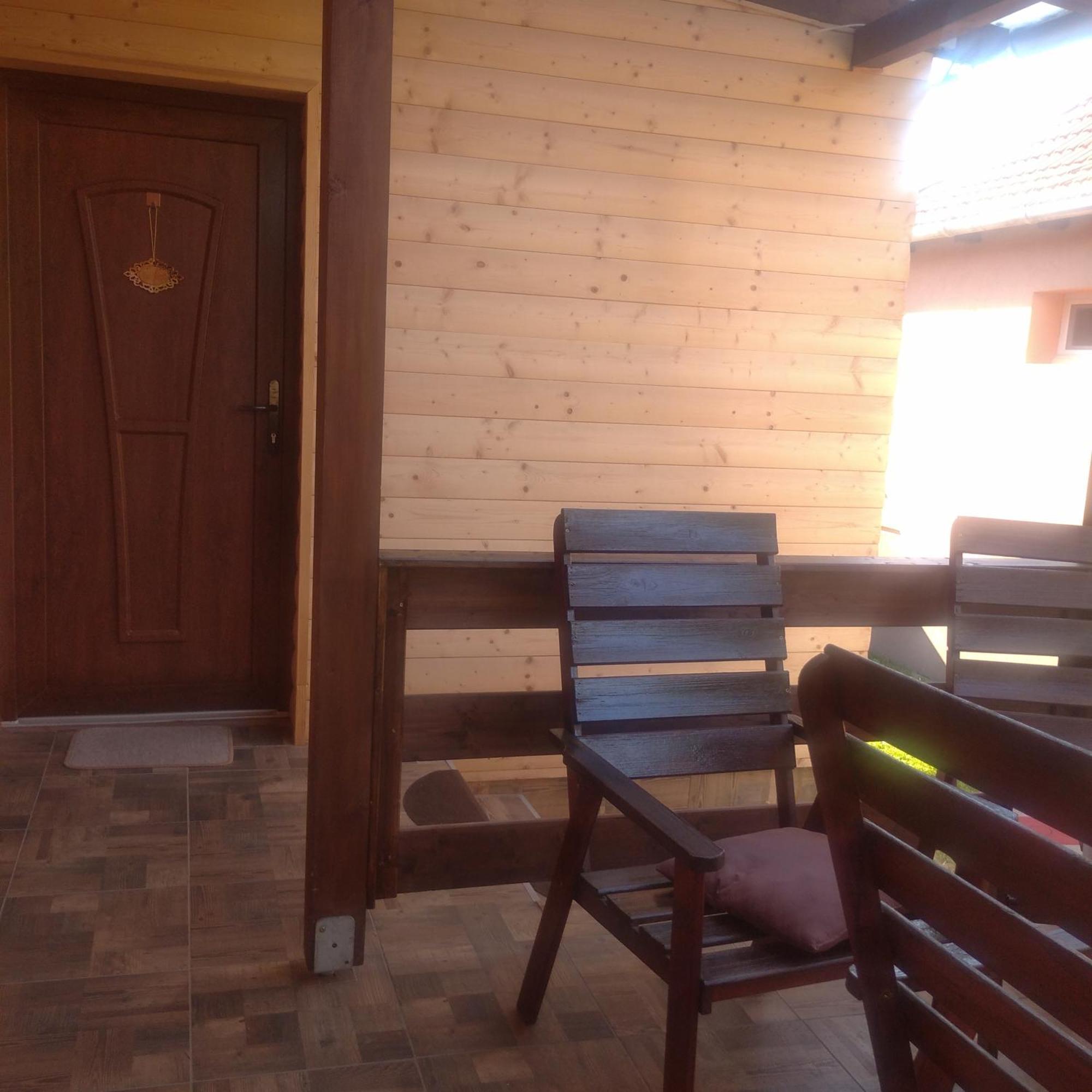 Kaptarko Apartmanhaz Demjén Екстериор снимка