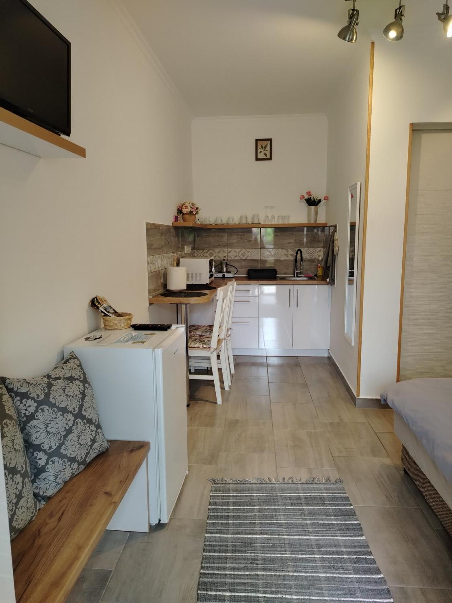 Kaptarko Apartmanhaz Demjén Екстериор снимка